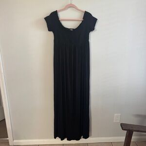 Ingrid & Isabel Maternity Dress